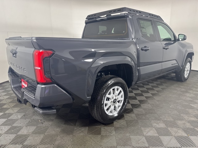 2025 Toyota Tacoma SR5 Double Cab photo 3