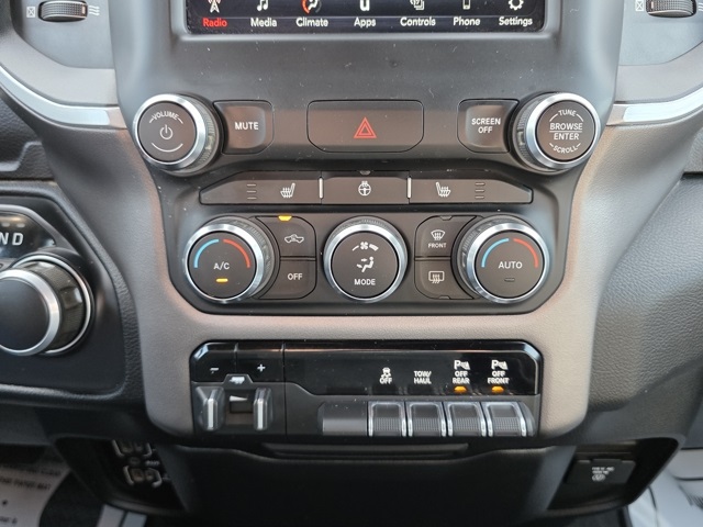 2021 Ram 1500 Big Horn Crew Cab 4x4 6'4" Box