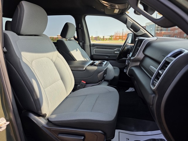 2021 Ram 1500 Big Horn Crew Cab 4x4 6'4" Box