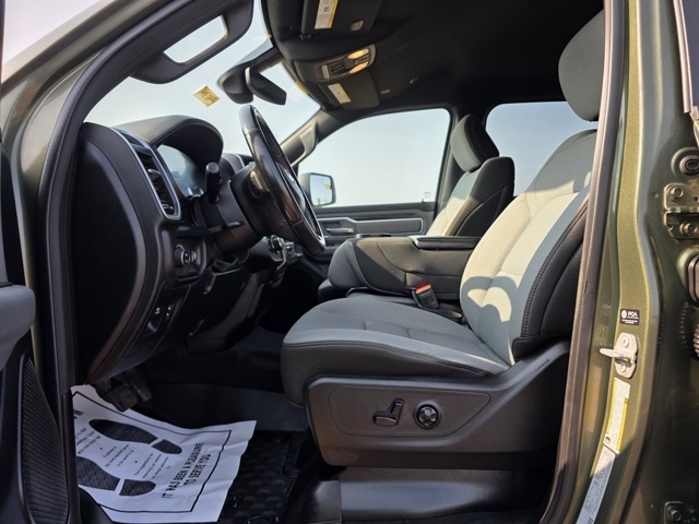 2021 Ram 1500 Big Horn Crew Cab 4x4 6'4" Box