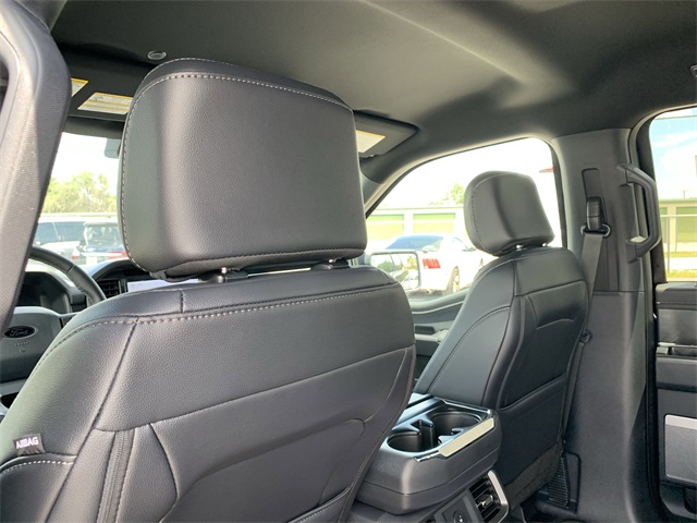 2025 Antimatter Blue Metallic Ford F-150 Lariat 4X4 Truck