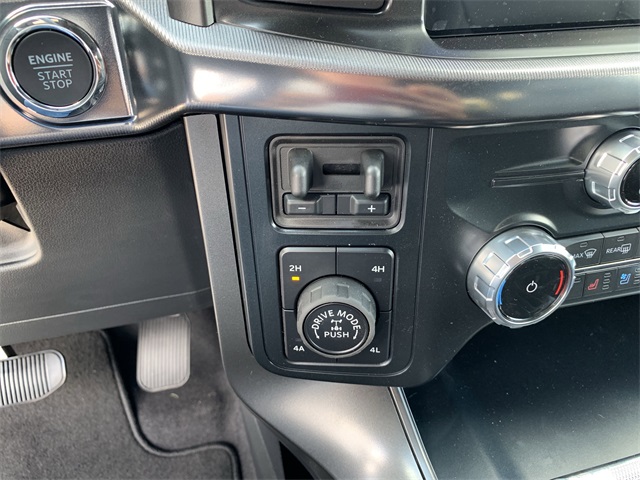 2025 Antimatter Blue Metallic Ford F-150 Lariat 4X4 Truck