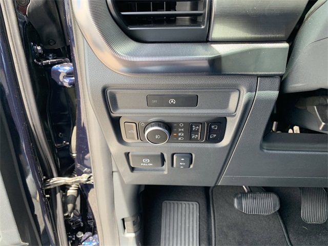 2025 Antimatter Blue Metallic Ford F-150 Lariat 4X4 Truck