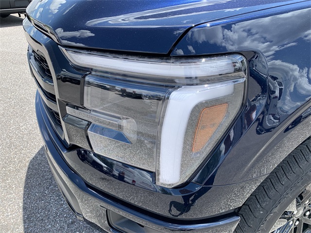 2025 Antimatter Blue Metallic Ford F-150 Lariat 4X4 Truck