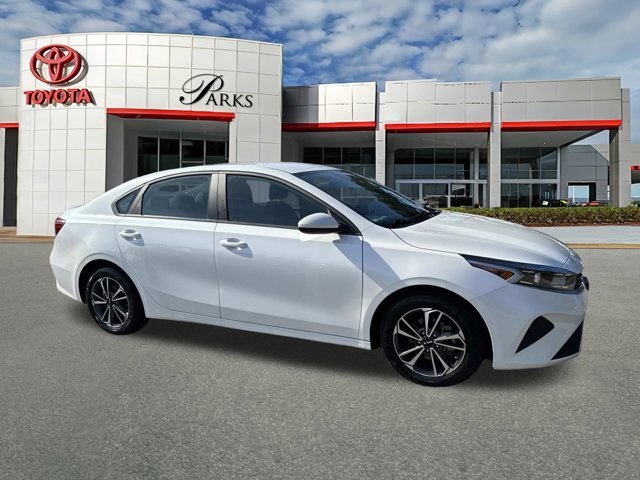 2024 Kia Forte LXS's photo