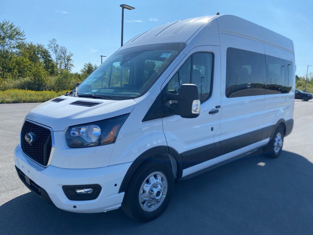 2025 Ford Transit photo 4