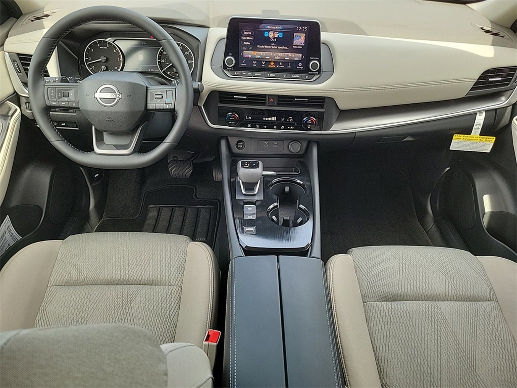 2025 White Pearl Nissan Rogue SV FWD SUV