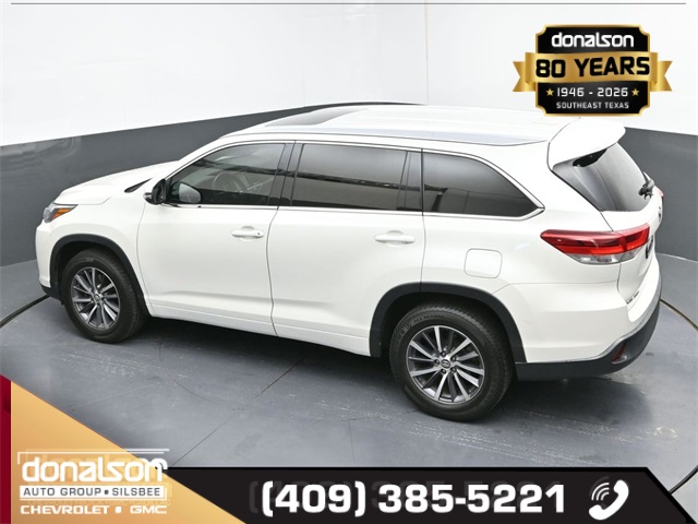 used 2018 Toyota Highlander car, priced at $20,978