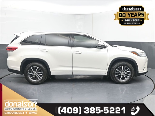 used 2018 Toyota Highlander car, priced at $20,978