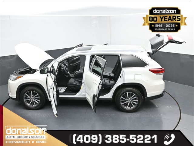 used 2018 Toyota Highlander car, priced at $20,978