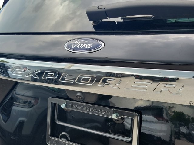 2022 Black Metallic Ford Explorer Limited RWD SUV