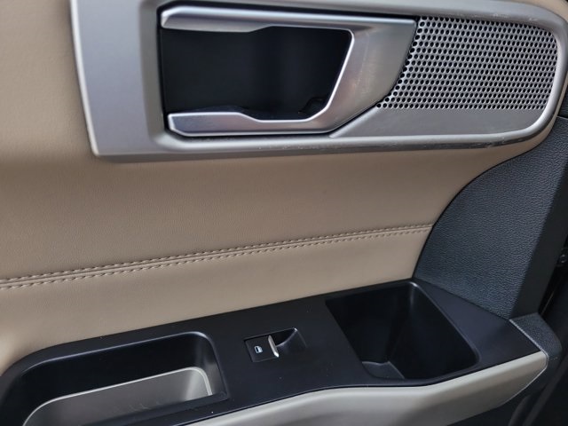 2022 Black Metallic Ford Explorer Limited RWD SUV
