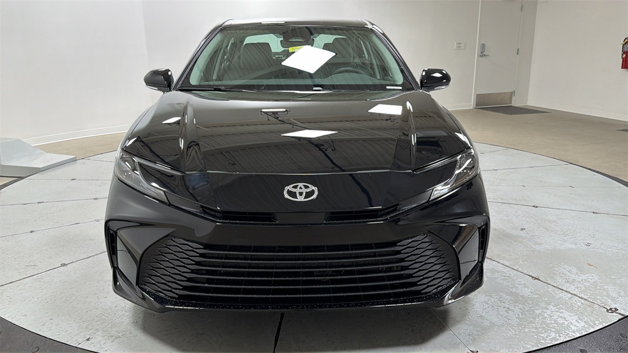 2026 Toyota Camry LE photo 2