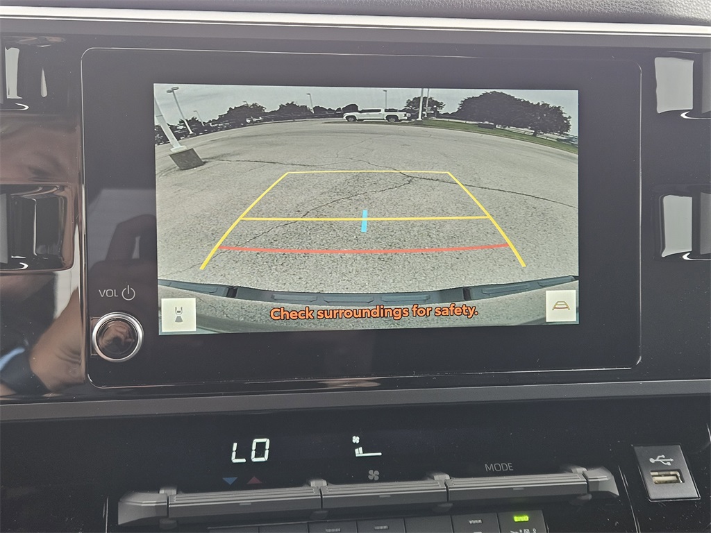 2026 Toyota Tundra SR5 CrewMax photo 13