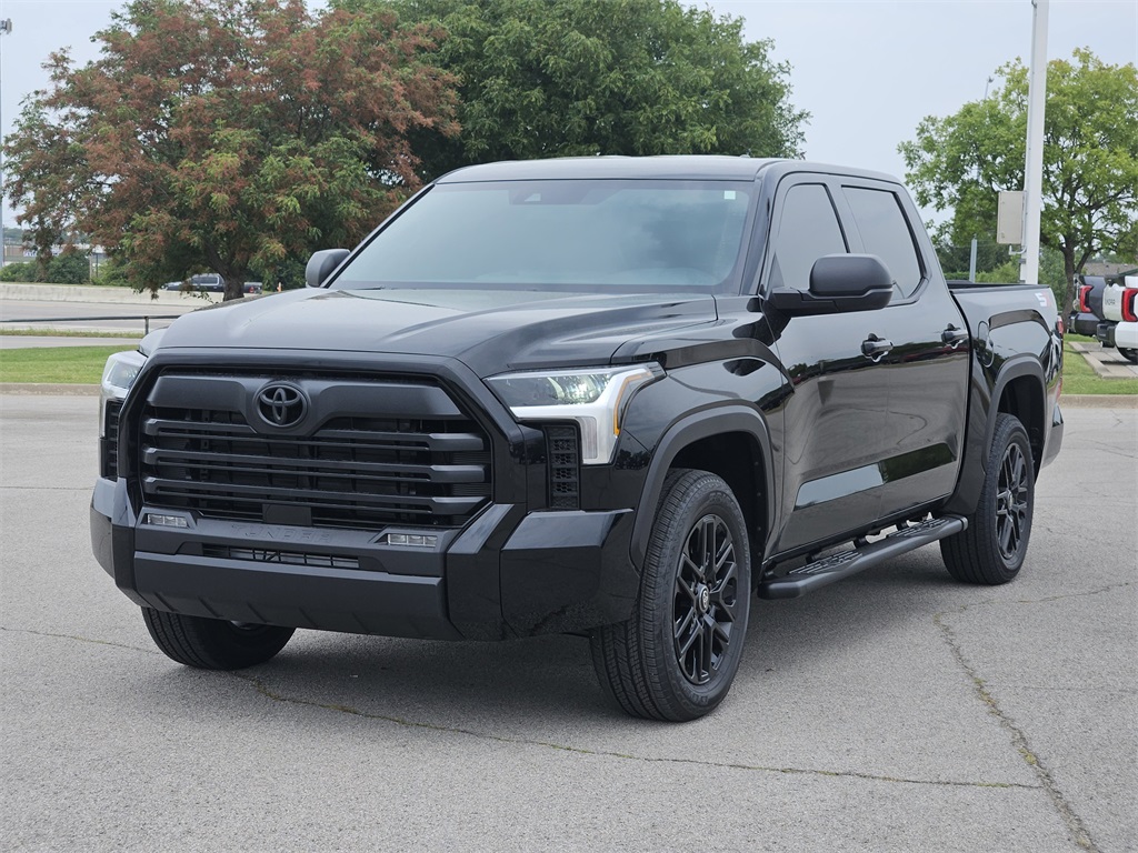 2026 Toyota Tundra SR5 CrewMax photo 2