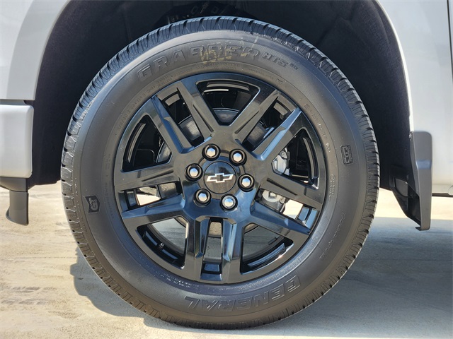 2025 Summit White Chevrolet Silverado 1500 Custom RWD Truck
