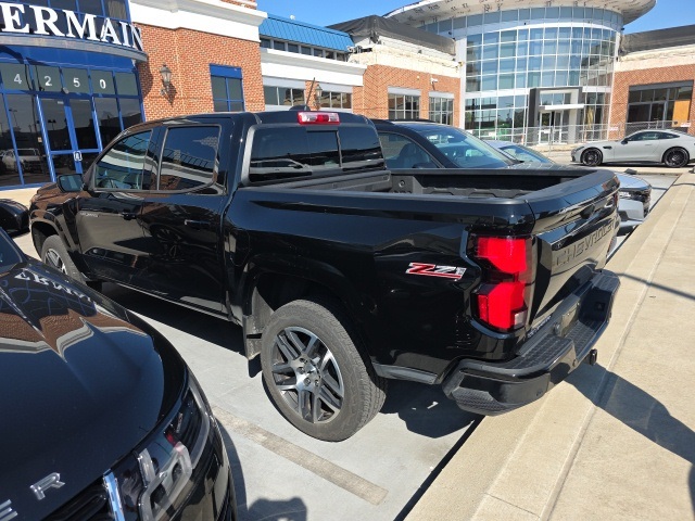2023 Chevrolet Colorado Z71 photo 8