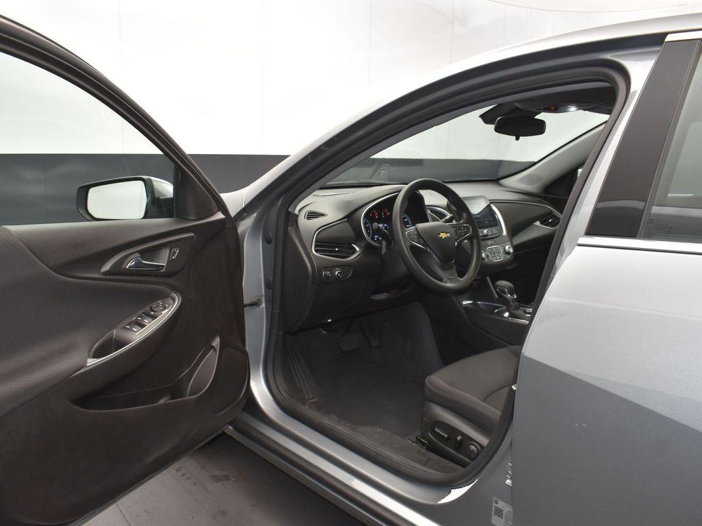 2023 Sterling Gray Metallic Chevrolet Malibu LT FWD Sedan