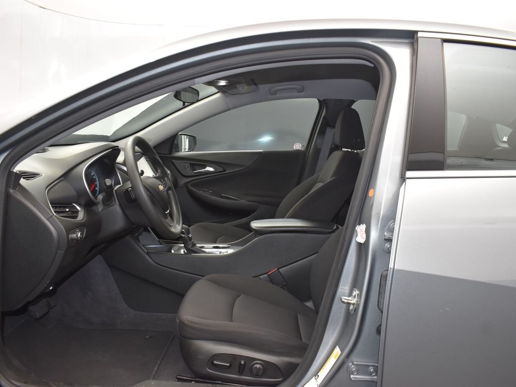 2023 Sterling Gray Metallic Chevrolet Malibu LT FWD Sedan