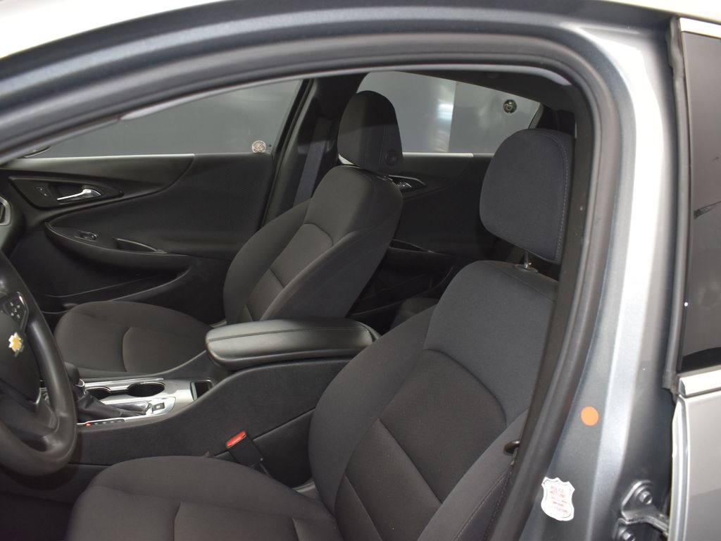 2023 Sterling Gray Metallic Chevrolet Malibu LT FWD Sedan