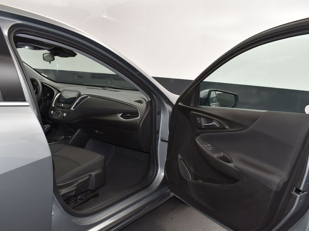 2023 Sterling Gray Metallic Chevrolet Malibu LT FWD Sedan