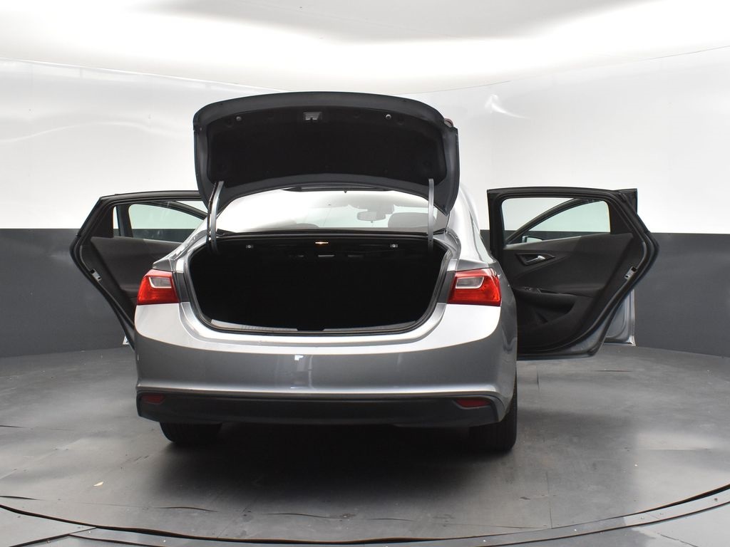 2023 Sterling Gray Metallic Chevrolet Malibu LT FWD Sedan