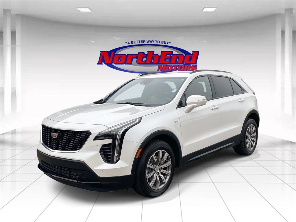 2023 Cadillac XT4 Sport photo 2