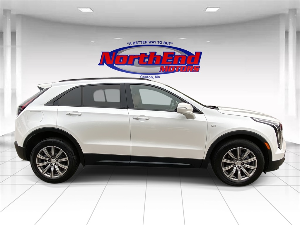 2023 Cadillac XT4 Sport photo 7