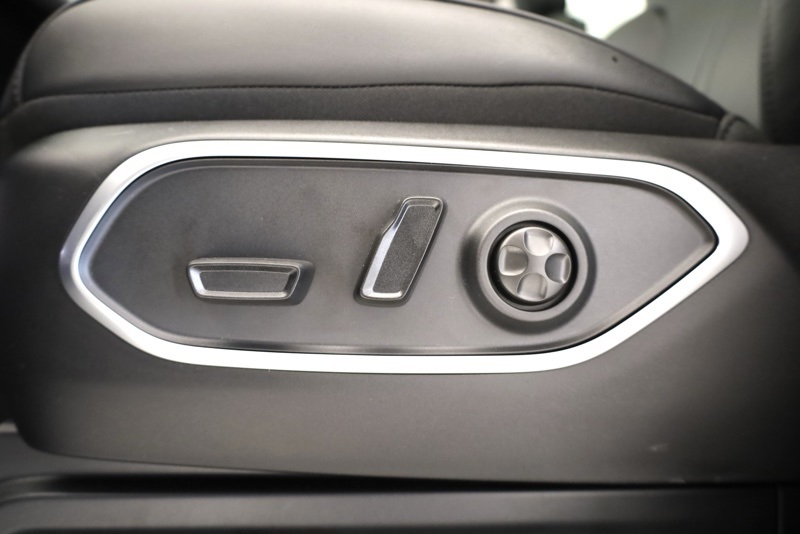 2025 Jeep Wagoneer Series II photo 10