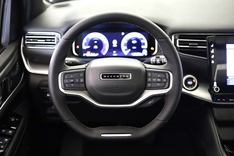 2025 Jeep Wagoneer Series II photo 12