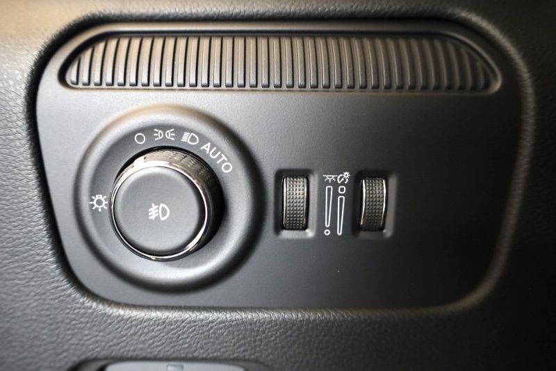 2025 Jeep Wagoneer Series II photo 30