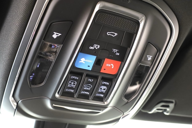 2025 Jeep Wagoneer Series II photo 32