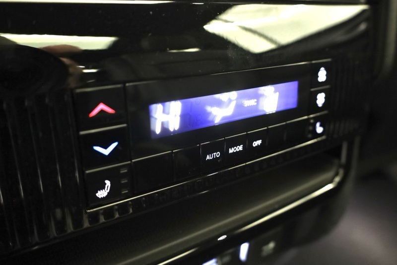 2025 Jeep Wagoneer Series II photo 38