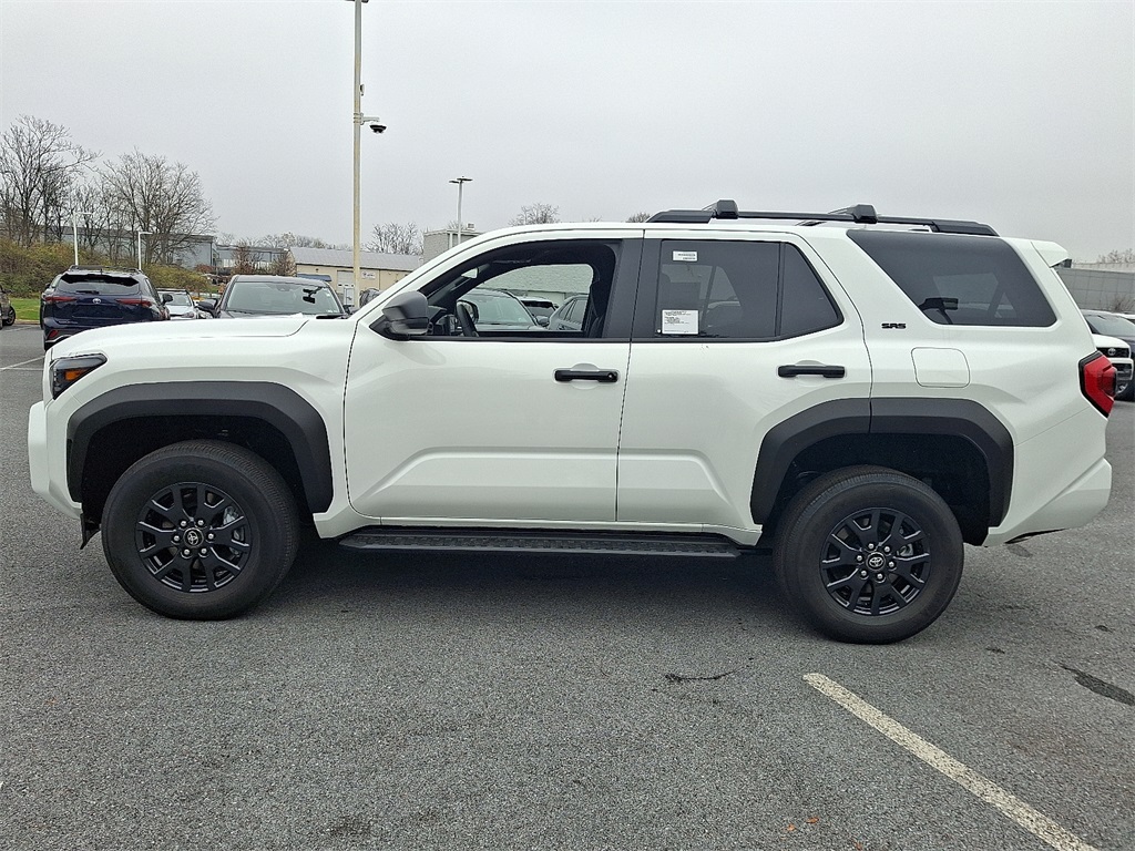 2025 Toyota 4Runner SR5 photo 4
