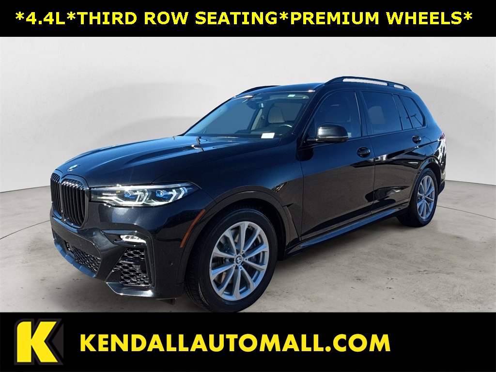 2020 BMW X7 M50i's photo