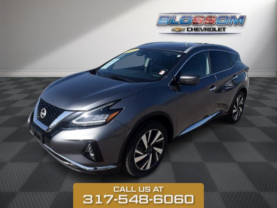 2023 Gun Metallic Nissan Murano SL FWD SUV