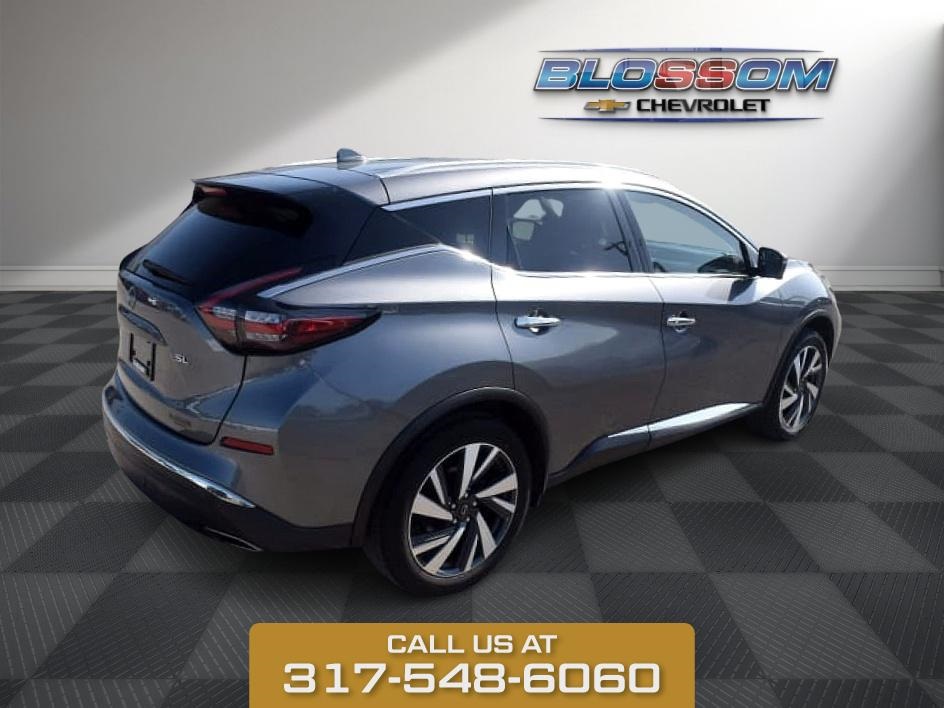 2023 Gun Metallic Nissan Murano SL FWD SUV