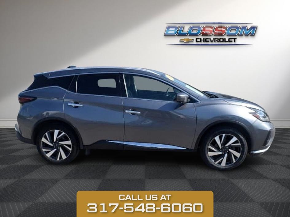 2023 Gun Metallic Nissan Murano SL FWD SUV