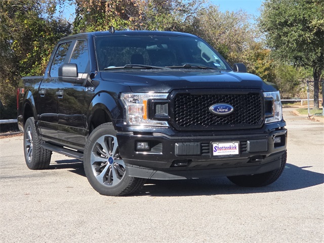2020 Ford F-150 XL's photo