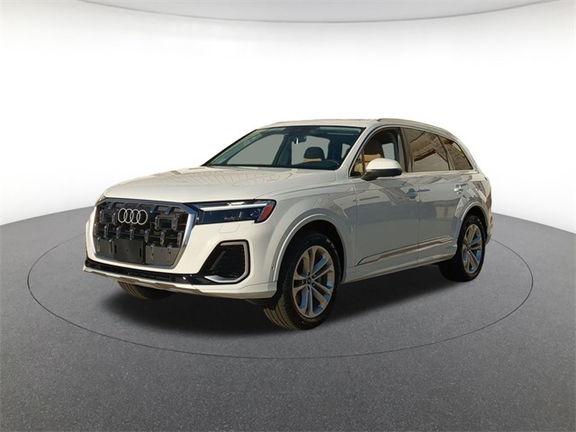 new 2026 Audi Q7 car, priced at $66,445