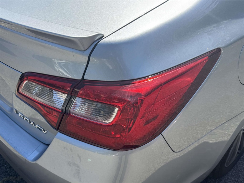 2018 Subaru Legacy 2.5i photo 7