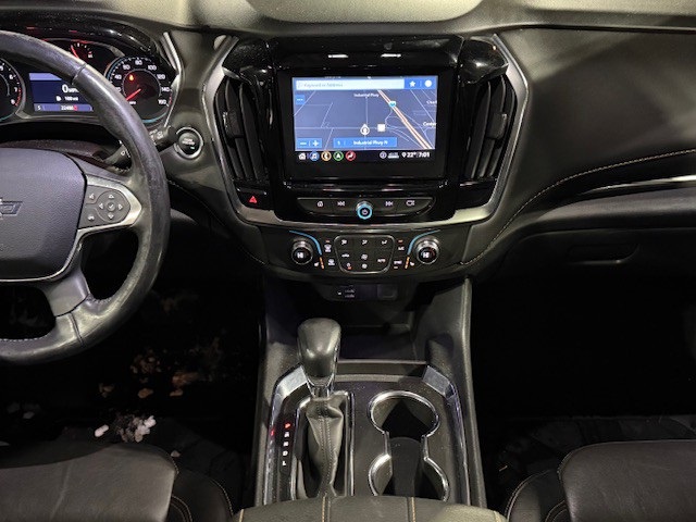 used 2021 Chevrolet Traverse car, priced at $29,417