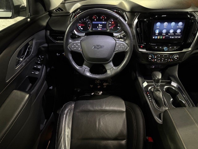 used 2021 Chevrolet Traverse car, priced at $29,417