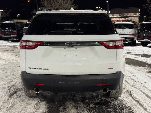 used 2021 Chevrolet Traverse car, priced at $29,417