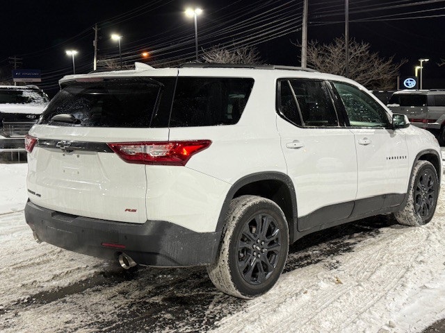 used 2021 Chevrolet Traverse car, priced at $29,417