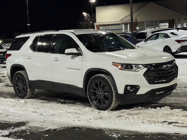 used 2021 Chevrolet Traverse car, priced at $29,417
