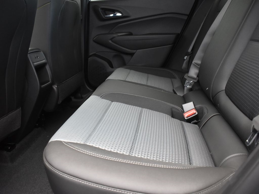 2025 Sterling Chevrolet Trax LT FWD SUV