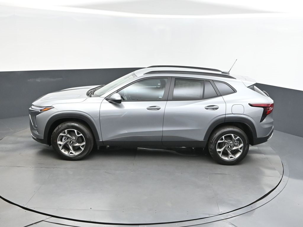 2025 Sterling Chevrolet Trax LT FWD SUV