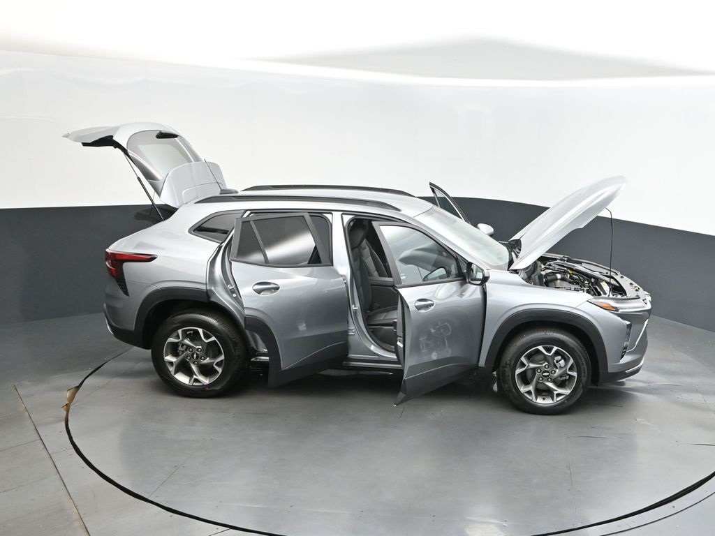 2025 Sterling Chevrolet Trax LT FWD SUV