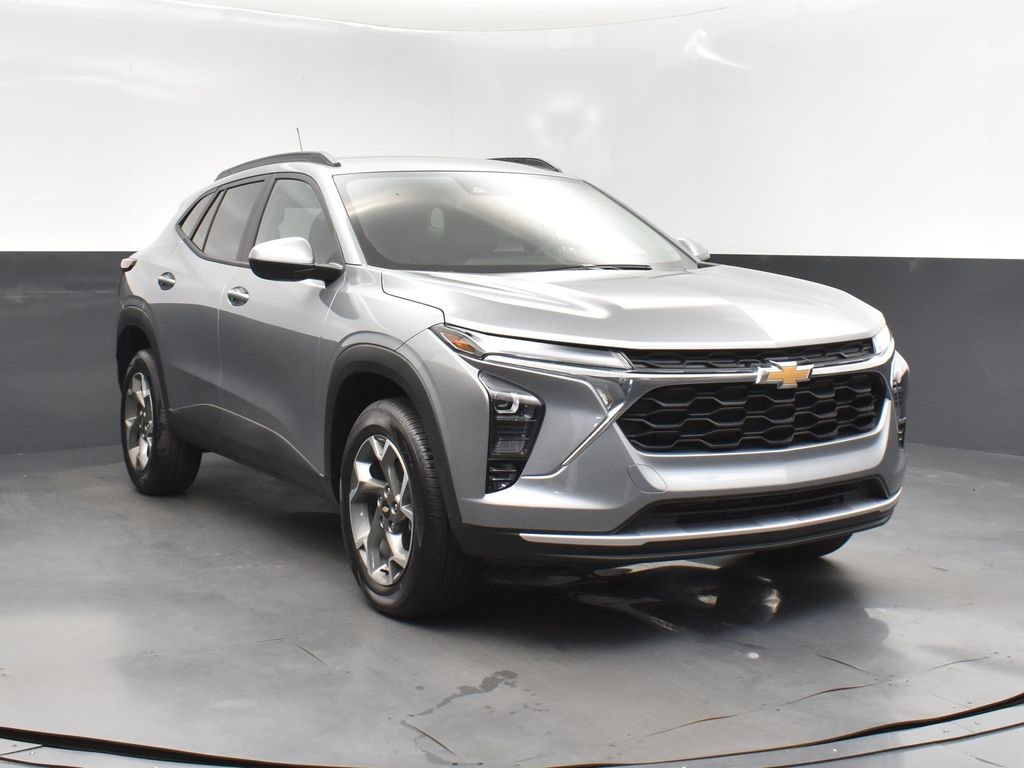 2025 Sterling Chevrolet Trax LT FWD SUV